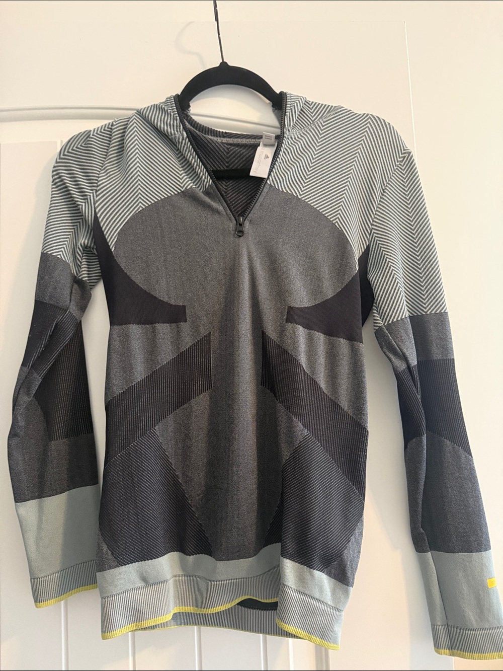 Stella McCartney Gray and Black Patterned Performance Hoodie